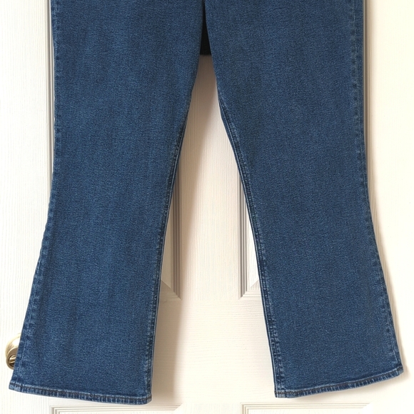 J. Crew Classic Medium Wash Mid Rise Button Fly Flared Ankle Cropped Jeans 32 - Picture 3 of 15